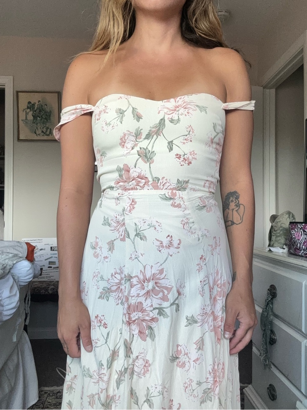 Dress - Picture 6 of 6
